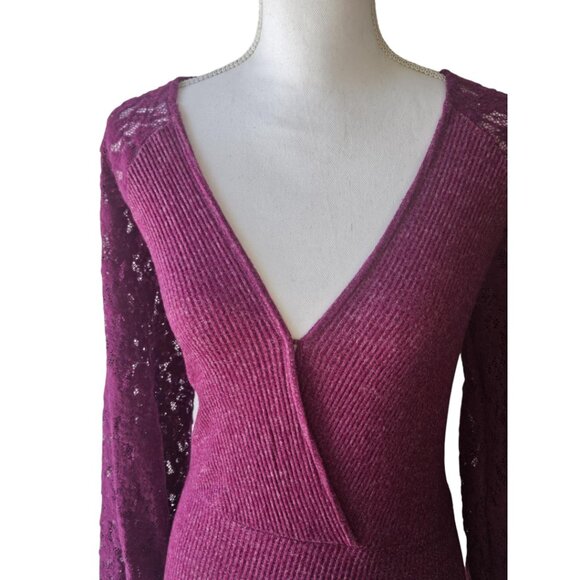 NWT Anthropologie Lace-Sleeve Sweater Top Size Small - Picture 4 of 7